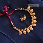 antique-necklace-02