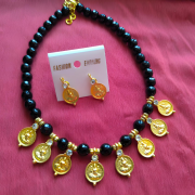 Lakshmi coin necklace 01